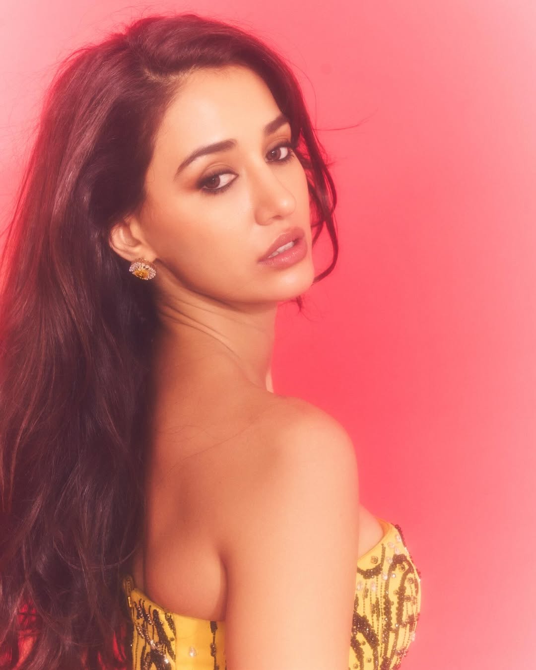 Disha Patani Hot In Yellow Dress Telugu
