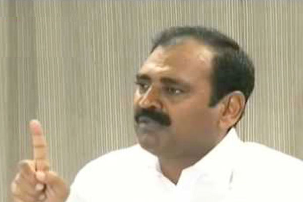 నీ సమక్షంలోనూ.. వివాదమేనా.. గోవిందా?