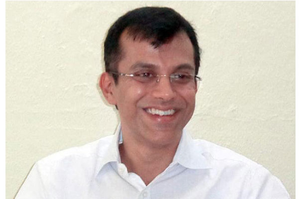 తెలకపల్లి వ్యూస్ : శ్రీకాంత్‌ స్థానే శ్రీధర్‌ ఎందుకు?