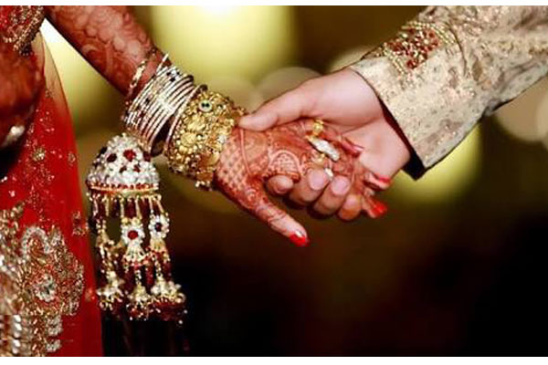 క్రైమ్: వ్యభిచారం కోసమే పెళ్లిళ్లు..!