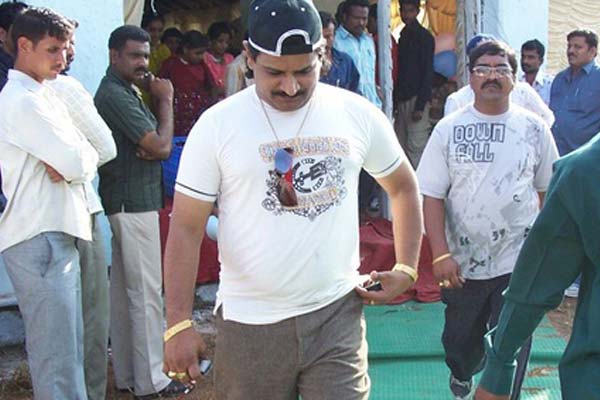 నయీం కేసు దర్యాప్తుకు సలాం
