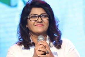 నాయ‌కురాలిని అని ప్ర‌క‌టించేసుకున్న వాణీ..!