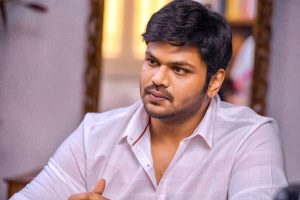 మ‌నోజ్ ద‌గ్గ‌ర ఇంకా వీడియోలు ఉన్నాయా?