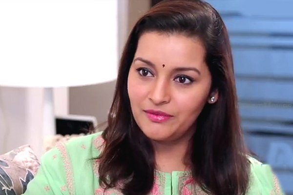 వీధి కుక్కల కోసం రేణుదేశాయ్ ఉగ్రరూపం!