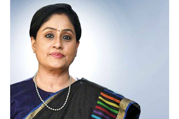 మినిస్టర్ రేసులో రాములమ్మ – డైరక్ట్‌ ఢిల్లీనే!