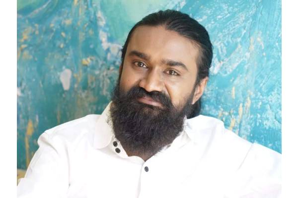 కాంగ్రెస్ ప్రభుత్వానికి పాఠం నేర్పిన రాహుల్ రామకృష్ణ !