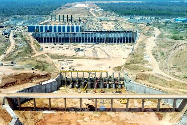 మేడిగడ్డ పనులకు ఎల్ అండ్ టీ రెడీ..కానీ బిల్లులిస్తేనే !