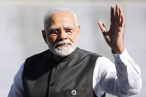 మోదీ అనుకున్నప్పుడే రిటైర్మెంట్ !