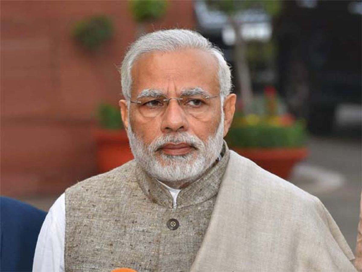 మధ్యతరగతి మనసుల్ని గెలిచేస్తున్న మోదీ !