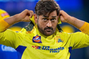 మ‌ళ్లీ గాయ‌ప‌డ్డ ధోని.. ఈ ఐపీఎల్ కి ఇక ఇంతేనా?