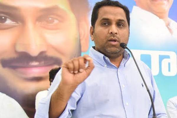 రాజ్ కేసిరెడ్డికి బెయిల్