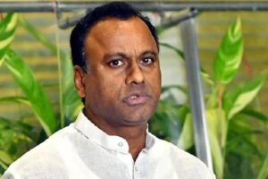 కేసీఆర్‌ కోసం రాజగోపాల్ రెడ్డి ఇంత బాధపడిపోతున్నారేంటి!?