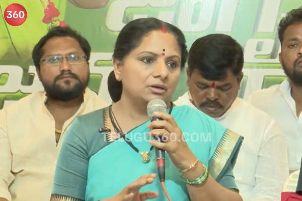 బీఆర్ఎస్‌పై కవిత “ఇయర్ ఎండింగ్ బండలు” !