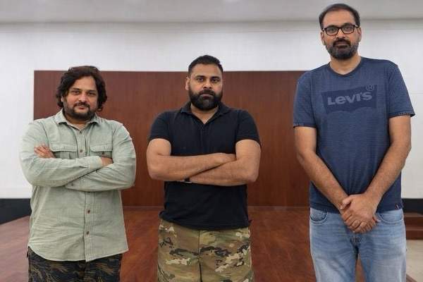 న్యూ ఇయ‌ర్ గిఫ్ట్‌: కొత్త సినిమా ఫిక్స్ చేసిన ప‌వ‌న్ క‌ల్యాణ్‌