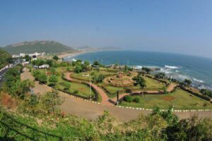 భీమిలి కారిడార్‌లో ఆకాశానికి భూముల ధరలు!