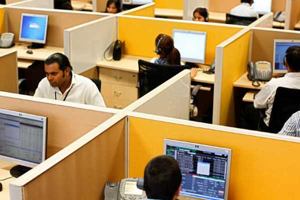 లాభాల్లో ఉన్నా లేఆఫ్స్ – ఐటీ దిగ్గజాలకు తప్పట్లేదు!