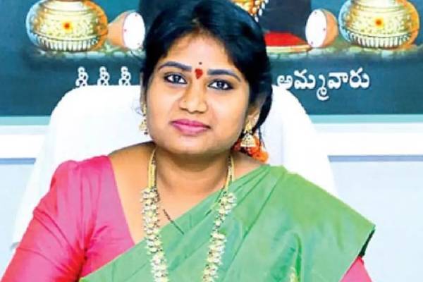 శాంతి ఉదంతం: అవినీతి అధికారుల అహంకారానికి సర్కార్ చెక్!