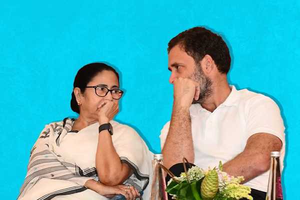 బెంగాల్:  కాంగ్రెస్‌కు కమ్యూనిస్టులూ దూరమే!