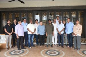 టాలీవుడ్ పంచాయితీ: ఈరోజు చిరు.. రేపు ప‌వ‌న్‌
