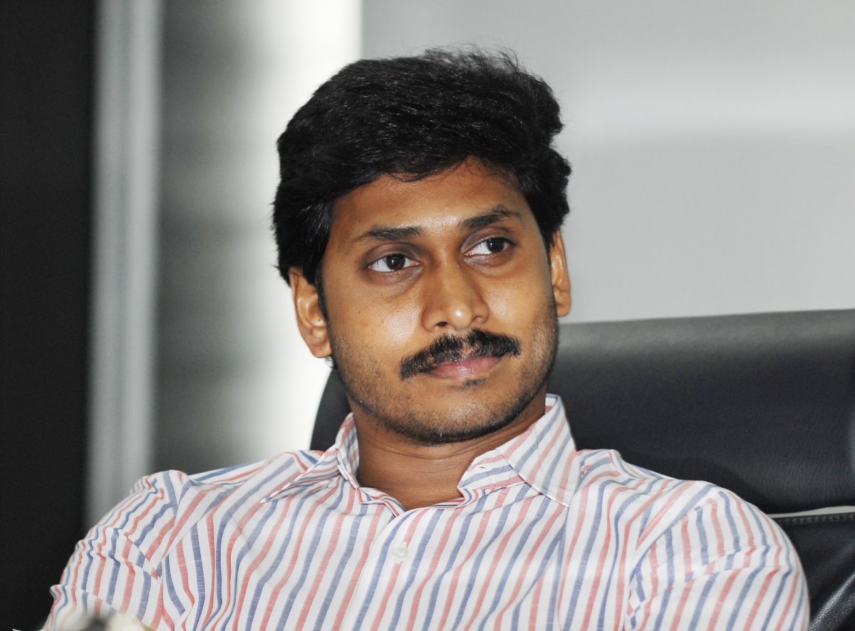 Jagan to stage dharna before parliament on Aug 10