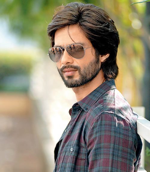 Shahid Kapoor Draws Curtain on Rumours