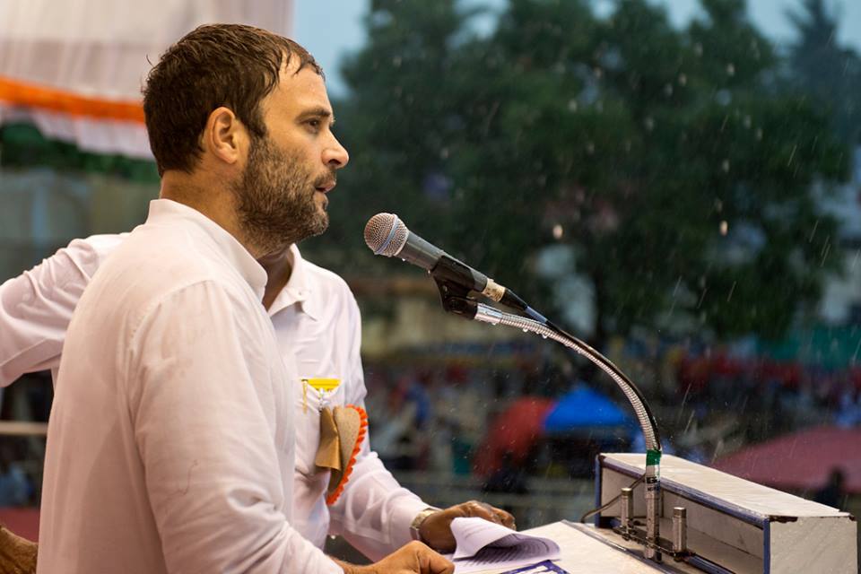 Rahul consoles Anantapuramu “victims” of TDP rule