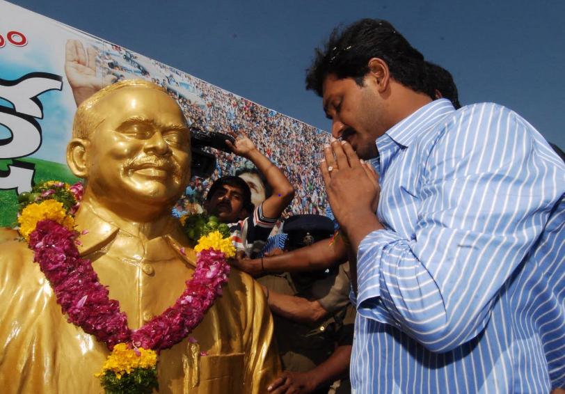 Threat to YSR Legacy in TS: Jagan’s Intriguing Silence