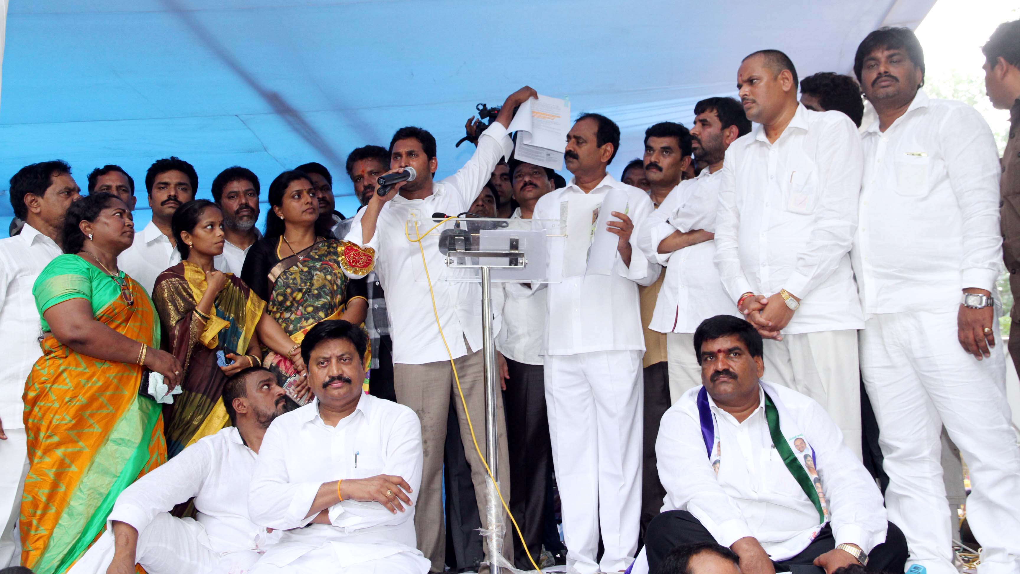 Would ‘special status’ lead to Opposition Unity in AP?