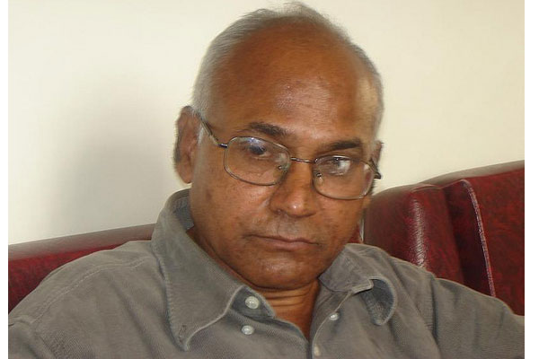 Prof Ilaiah condemns fascist tendencies of TS government
