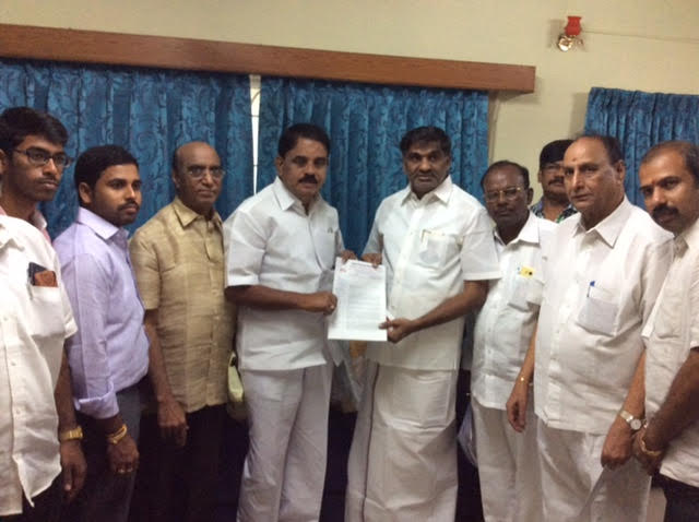 Tamil Nadu to review scrapping of Telugu medium