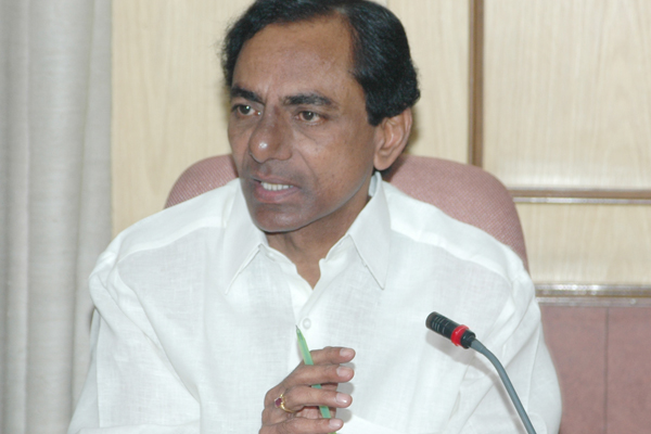 KCR to tour districts to counter opposition offensive