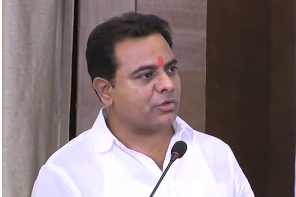 KTR guarantees three terms for father KCR