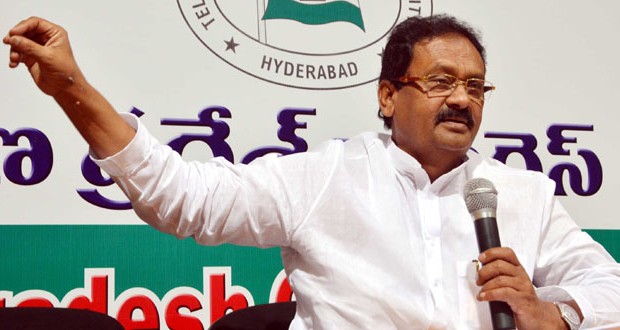 Shabbir asks KCR to step down after Warangal elections