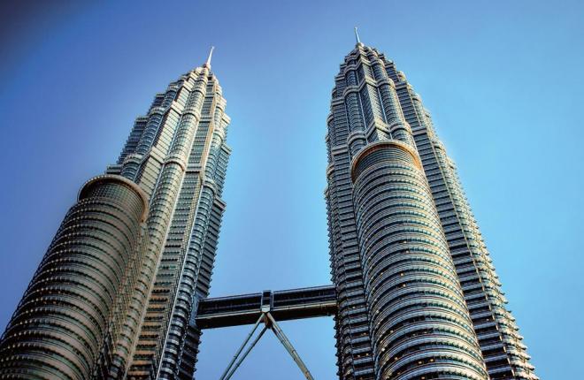Naidu leapfrogs from S’pore to Malaysia