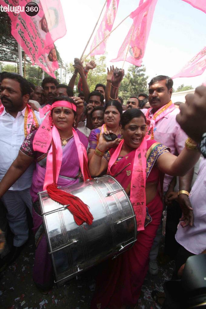 TRS celebrates at TRS office