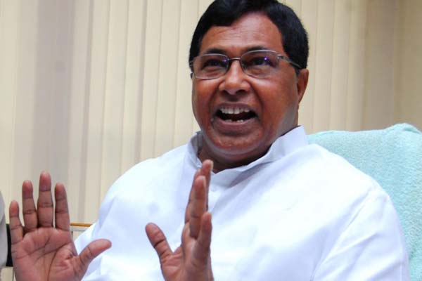 Jana Reddy : నాగార్జున ఉప ఎన్నికల పై సొంత పార్టీకి షాక్ ఇచ్చే రీతిలో కామెంట్లు చేసినా జానారెడ్డి..!! Jana Reddy: Jana Reddy made shocking comments on his own party on Nagarjuna by-election .. !!