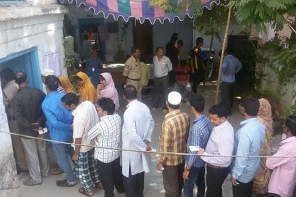 Early long queues – sign of pro-sentiment vote
