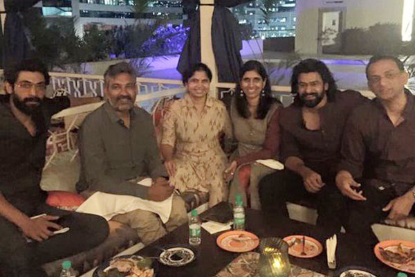 Team Baahubali bonds with Chinese mediaTeam Baahubali bonds with Chinese media