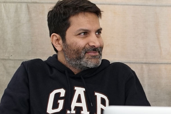 Trivikram quoted a lavish budget of Rs 100 crores for Pawan Kalyan movie