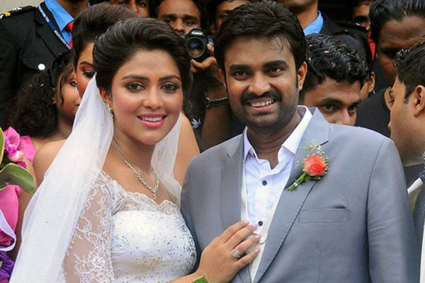 Breach of trust makes a relation meaningless: Vijay on his divorce with  Amala