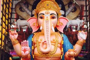 Ganesh procession on in Hyderabad amid rain, tight security
