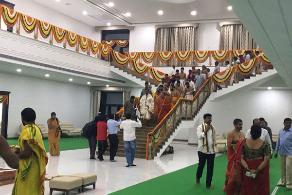 KCR Moves into new residence, KCR at his new official residence, KCR's New House,