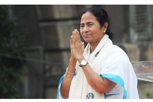 Mamata supports KCR’s third front proposal