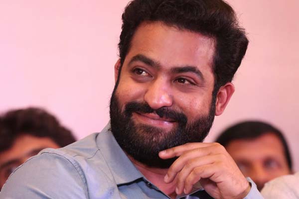 Yesteryear actress in talks for NTR - Bobby film