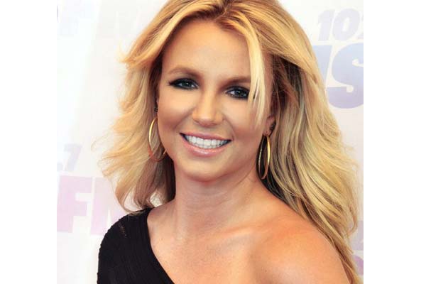 Sony Music Global's Twitter account was hacked, rip Britney spears, fake tweets on britney spears,