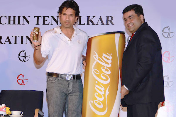 Collectabillia Sachin Tendulkar Signed Coke Cans