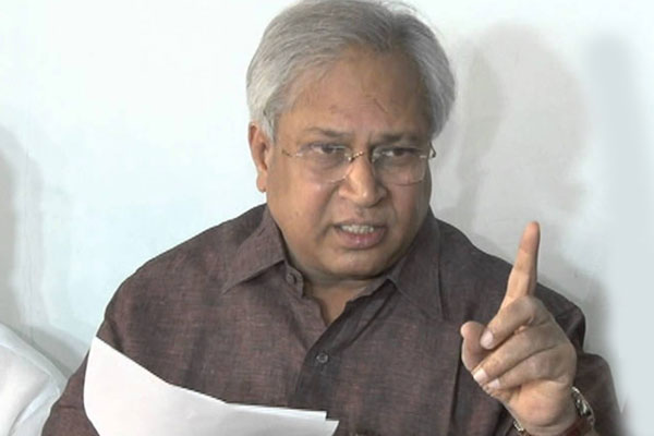 Undavalli responds on Kathi Mahesh issue and Janasena prospects