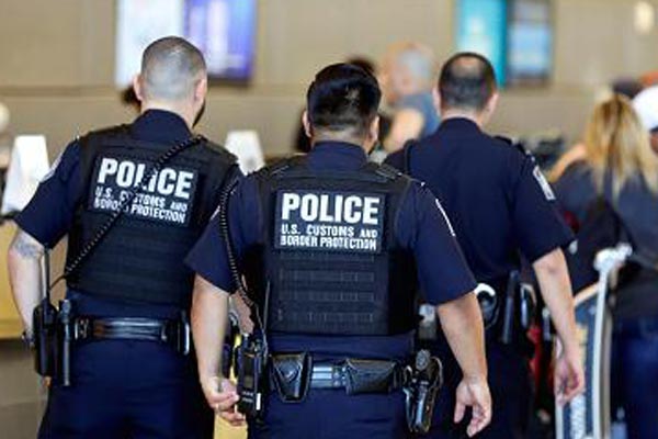 Software Engineer Barred From Entry, Forced To Take Test By US Customs Software Engineer Barred From Entry, Forced To Take Test By US Customs
