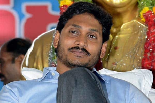 Jagan picks up Guntur once again for his deeksha