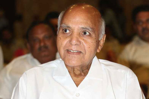 Ramoji: The Raja 'Guru' of Telugu politics. Ramoji: The Raja 'Guru' of Telugu politics.